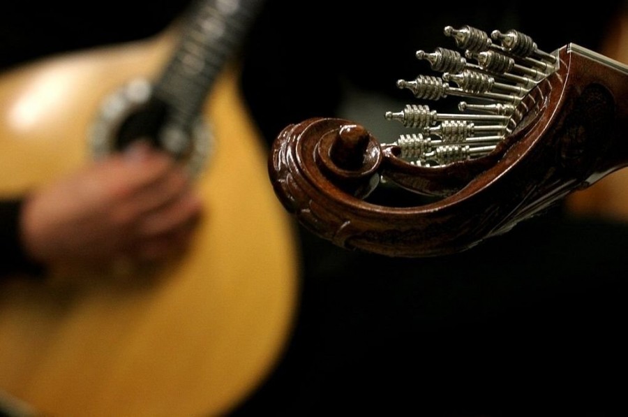 Guitarra portuguesa